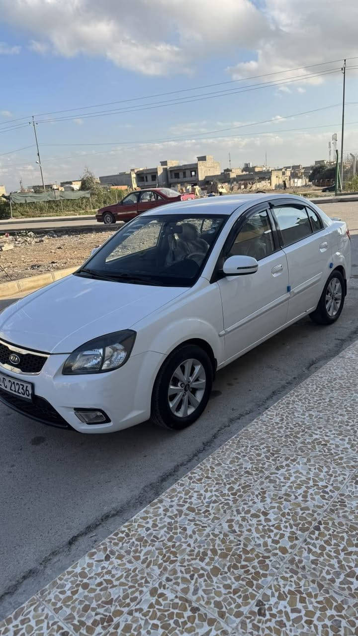 مكلف بالنشر
السلام عليكم ورحمة الله 
كيا ريو 2011 محرك 16 توماتيك جامات كهرب  كابون بانزين اني الشرعي السيارة جديدة ماتحتاج اي مصرف بيها فقط ملاحظات بارد قليل وحسب السونار مع الصور السعر 112 للاستفسار اتصال فقط
***********
***********
