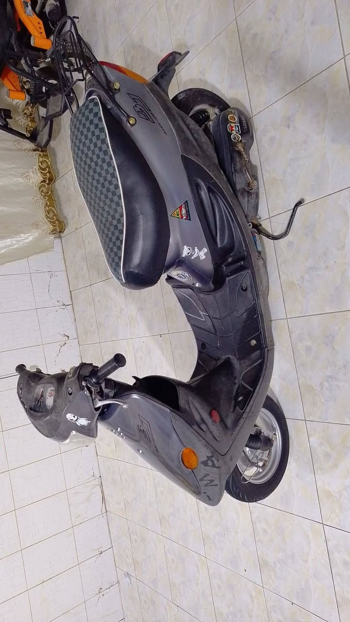دراجه بيجي تسع زروف بلادي حاويه برغي ما مفتوح بيه ***********
