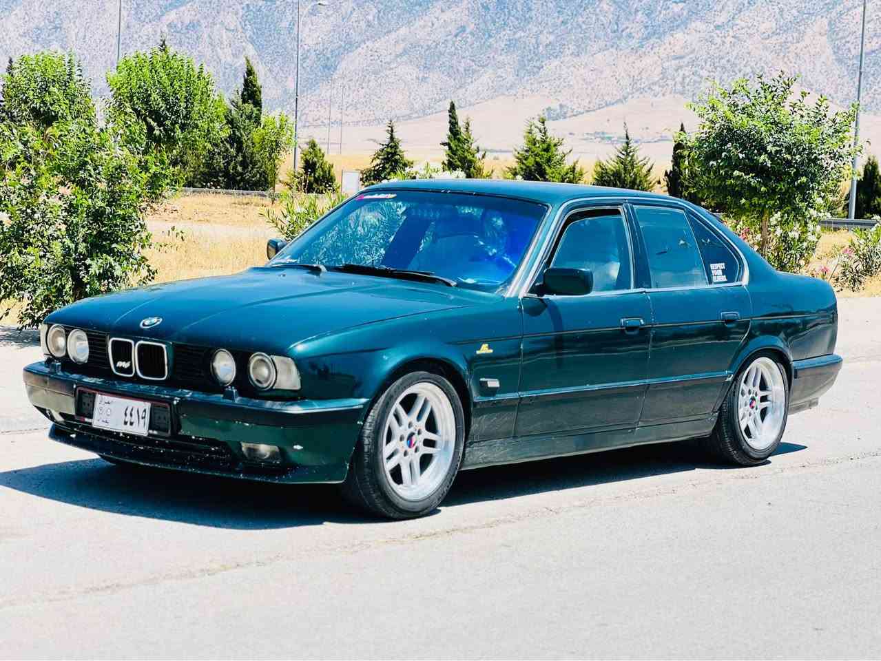 {***********}
(🇩🇪BMW~520i~1993🇩🇪)

فول فول مواسەفات تەنها سڵاید نیە 💯🇩🇪
520 گێڕ عادی+چوار جام کارەبای+قوفڵ مەرکەزی هەر چوار دەرگاو سنوقیش +تەبرید ساردو گەرمم لەسەر سویچ ❄️+2 کوشنی پێشەوە ئیتەرو مەساج +ئاوێنە گوێبەرخ+ئاوێنە کارابای+بلوتوزو ئۆکسو ئێمپری فایەر+ناو کرێمیەو داشبڵو بەردەرگەی زۆر زۆر جوان ماوەتەوە+دەعامی پێشو دواوەی ویلو هەموو گیانی M+گێڕمو مەکینەو ئەکسلو کارەبایو دارو بەردی بەشەرت برێکو ABS هەموو گیانی مەزبوتە تەنها لە 1سایەقی کەمەو بۆ عەیب مەگەڕێ
{ئاڕم پلاسیکی هەولێر بەشەرت}گێڕو مەکینەو🔩
ئاڕمو ئەولیاتو موسو بڕاوە بەشەرتی ١٠٠ فیتەر⚙️🔧
ڕۆنو هایدرۆلیکیم تازەبۆ گۆڕیوەوهی دەستی خۆمەو لێی بێمنەتم ماشەلڵە زۆر تندو تۆڵو بەقوەتە💯🇩🇪
هەر کەس حەزی لێبوو لەخزمەتیام چات کات
یان تێل کات جوابی کۆمێنت نادەمەوە)
ئەدمینی گوڵ🥀

{سعر~٤٧گەڵاو معامەلە}
{شوێن~پیرەمەگرون}
{***********} السليمانية, العراق
