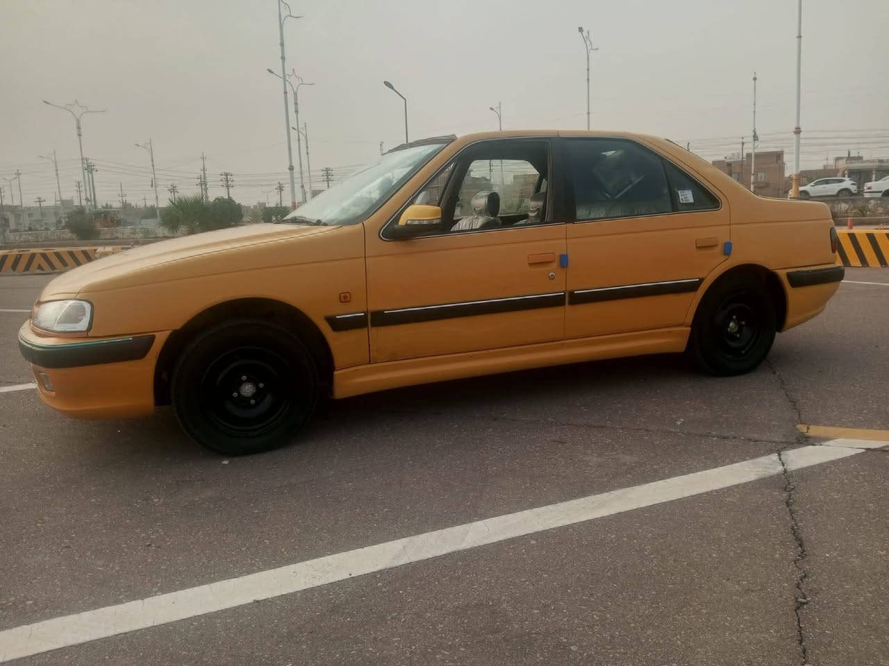 سياره بيجو بارص موديل ٢٠١٥
سنويه ٢٠٢٧ بسمي مبدل جاملغ وبنيد 
الشراي يتصل 
 ***********
