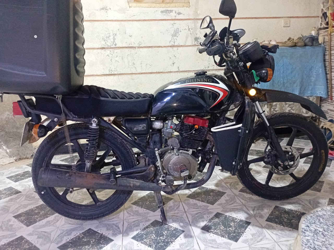 سلام عليكم دراجه شاينك موديل 2023 رقم كربلاء مشروع وطني سنويه اي نقص ما بيه مكينه 150cc بكاني بغداد جسر ديالى رقمي *********** سعر 1450بيه مجال شي قليل
