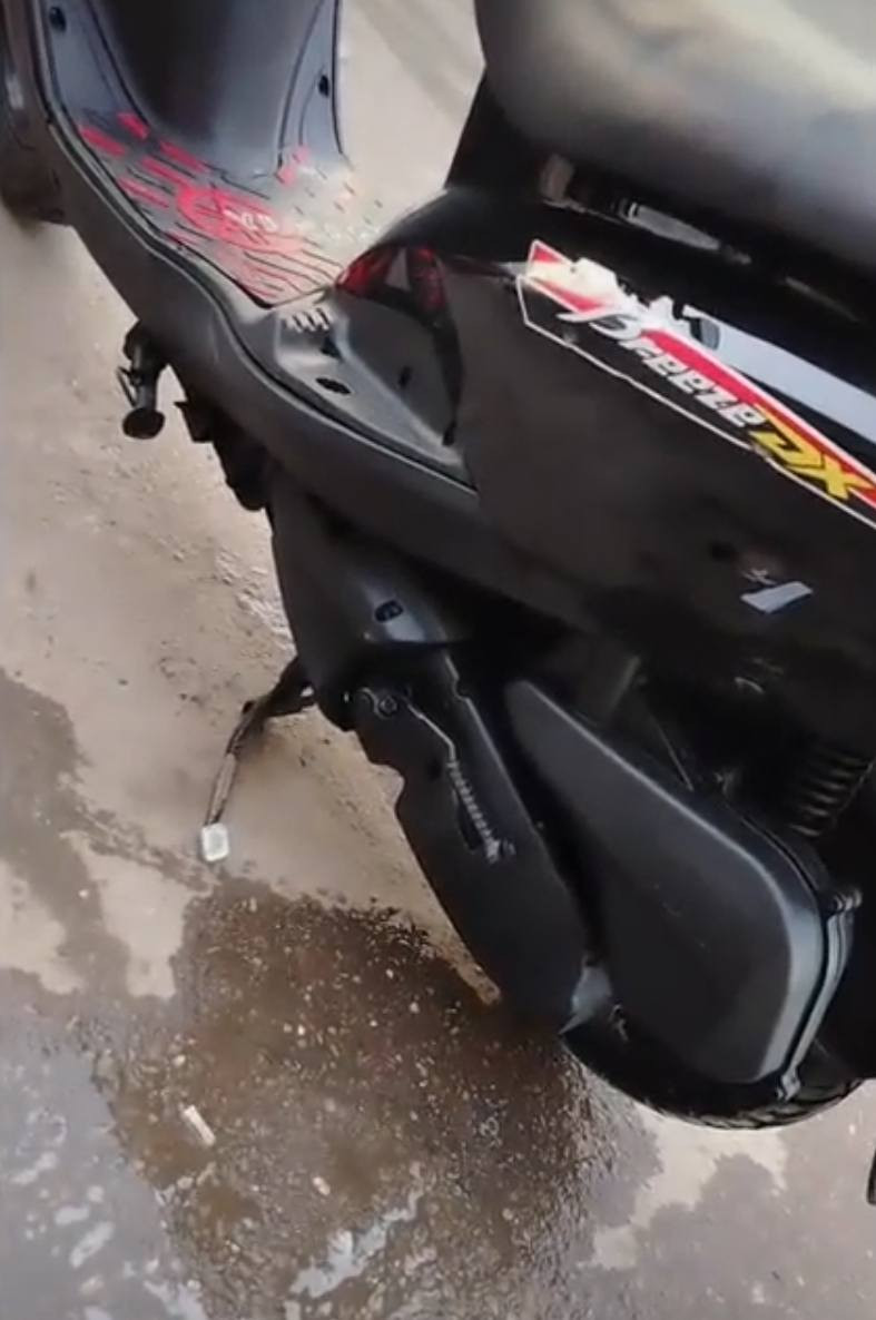 دراجه بريز ببغاء جدا نظيفه
محرك بالباكيت
والنظافه كدامك الاعظميه السعر ٧٥٠ وبيه مجال
***********
