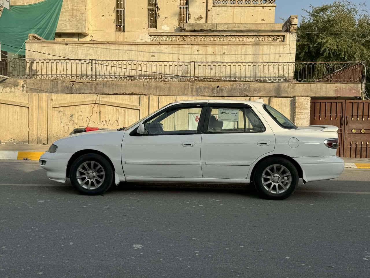 السلام عليكم .. للبيع فقط
كيا سيفيا موديل ١٩٩٥ رقم بغداد بأسمنه السياره 
كير عادي 
كير محرك صدر امامي خلفي كله بلنايلون خير من الله 
تخم تاير جديد 
السياره معمره جديد 
تبريدها شغال فقط يرادله كمبريسر 
للبيع فقط سعرها ٣٧ وبيها مجال 
للاستفسار الاتصال على الرقم 
***********
