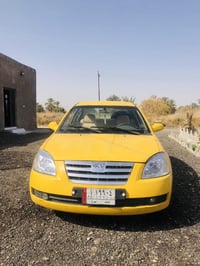 اي فايف • ٢٠١٢ • نجف مصفره