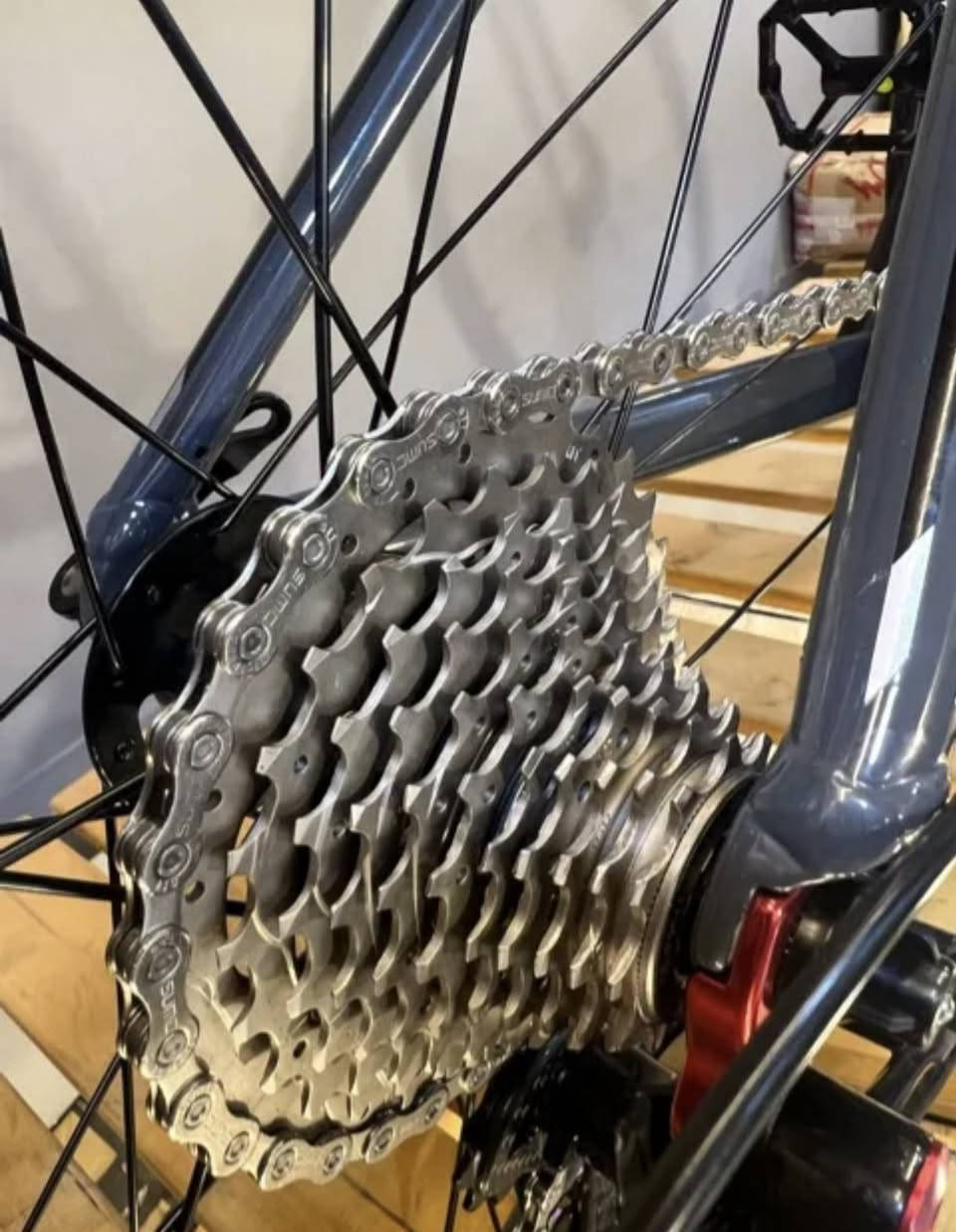 المعدن المنيوم + ماشة كاربون

وياله طبقتين المنيوم بولبرنات (وياله ام الصوت الحديثه)

وايرات دفن

السرعات عدد 11×2

زوج طواكة بريك شيمانو 105 R5800

من نوع retrospec الخاص بشركة twitter

صينية نظام براكيت

مدة مبدل السرعات الخلفي كاربون

السعر 485 الف وبيهه مجال 

ملاحظة ( الدراجة العندي مستخدمة 6 اشهر فقط وموجود الوصل مال شراء يعني اخت الجديده وبلادية )


**إذا كنت صاحب هذا الإعلان وتريد حذفه لأي سبب، رجاءا أرسل رسالة إلى الدعم الفني**