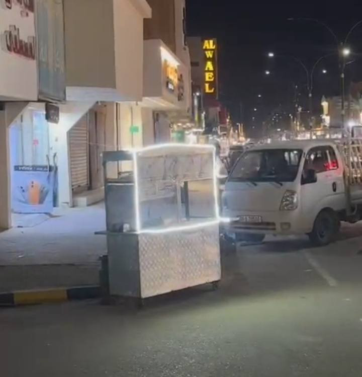 شواية همبركر وفنكر وفلافل 
السعر 350 الالف وبيها مجال
للتواصل ***********
