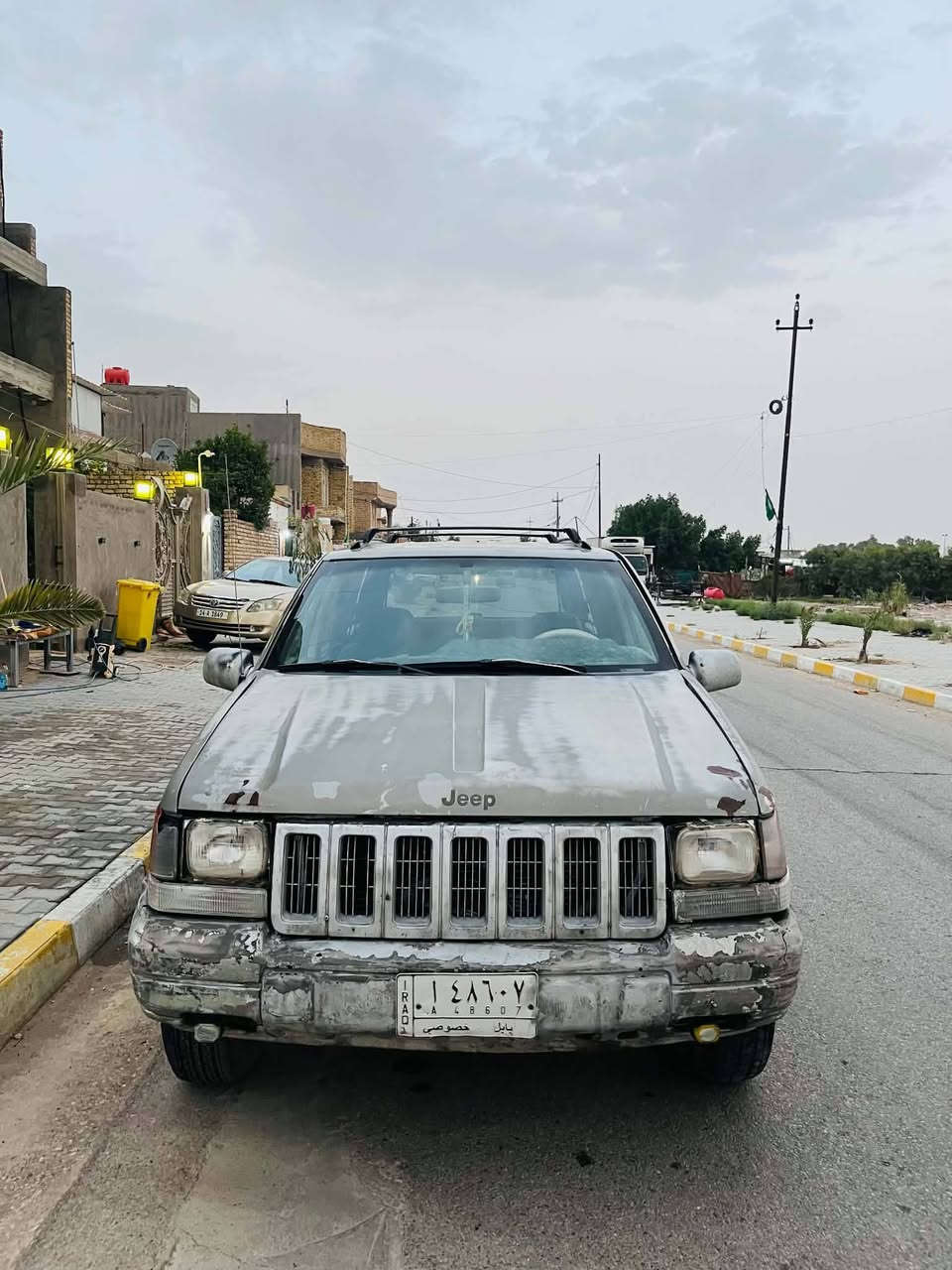 جيب شيروكي موديل 98 رقم الماني سنوية مساقطة مشروع وطني مكينة وكير vvt كهربائيات كلهن يشتغلن تخم تاير جديد مابيها لاضربة ولاصبغ بس بارد ب38$وبيها مجال مكان الكوت ***********
