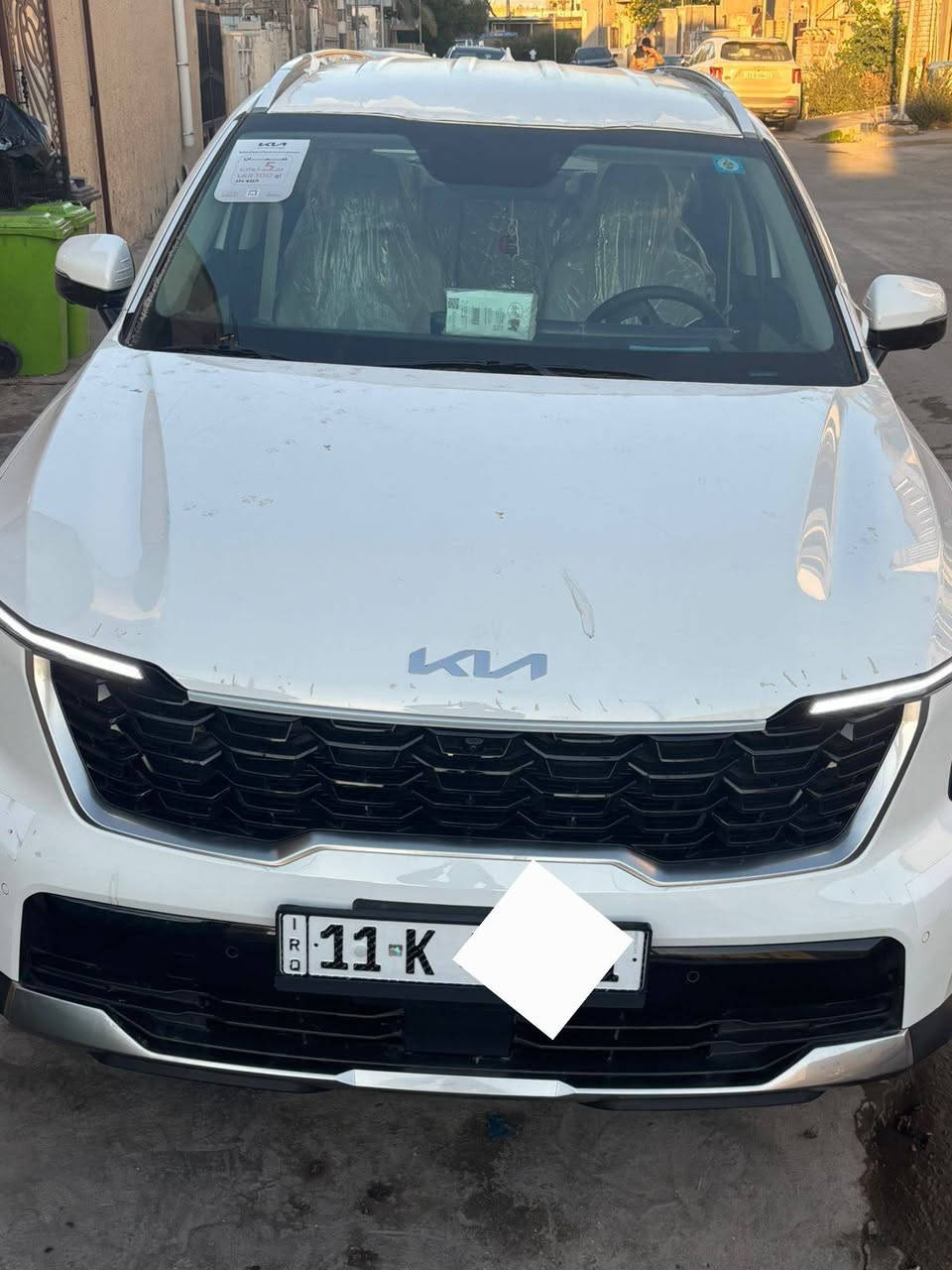 للبيع فقط سورنتو زيرو موديل 2025 خليجي فول مواصفات ام الداتاشو ماعدى الفتحة 
ضمان ٥ سنوات 
ماشية ١٥٤٠ كيلو فقط بعدها زيرو
السعر ٤٨ مليون قفل 
العنوان بغداد حي جميلة
0775 039 6278
