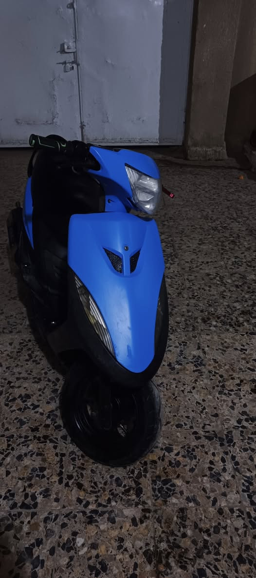 السلام عليكم ماكس عدله للبيع ما مفتوحه بس تزويد بوشه 55 دراجه نضيفه بمعنه الكلمه هاي الكفرات تجاري والبلادي موجود لون اسود جارد صالنصه sc رياضي صوت يخبل ما بيها فصله السعر 650وبيها مجال للشراي *********** المراسله واتساب مكاني ميسان دور النفط
