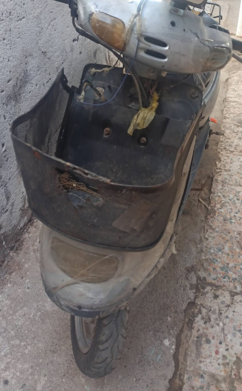 دراجة ياماها ام السلة متروكة يرادلة بس كفرات
***********
