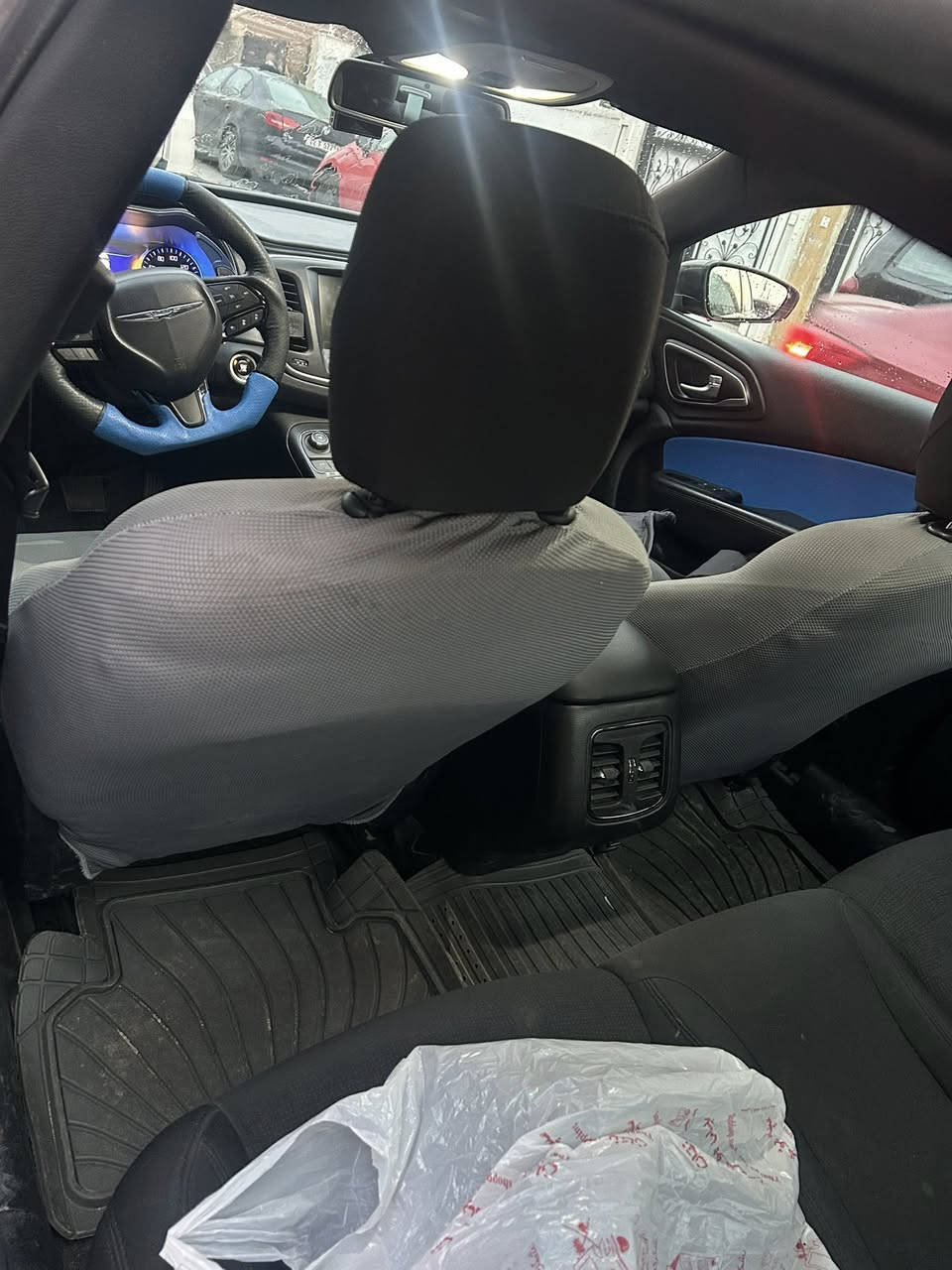 كرايسلر c200 2016 ماشيه 147000KM مواصفات نص S بدون ايرباك ودواخل بونيد بيهه شوي صبغ  صوره الحادث مرفق كير مكينه بشرط حداده 100% كشن كهربائي بصمه ابواب صفحتين تشغيل عن بعد تبريد قطعتين شاشه جبيره عداد اوباما تايرات 90%نضافه بلاجكتورات السياره متعوب عليه كلش  الله وكيلكم يعني متصرف فلس باقي الواصفات معروفه بيه كم شخط بسيط منضومه غاز ايطالي ٨٥ لتر شديته بحكومه العراقيه تجي تضرب سلف وتوكل انطي ضمان بكلشي سياره مال جناي
سعر ١١٧ وعلي غرامه تقريبا مليون دينار


**إذا كنت صاحب هذا الإعلان وتريد حذفه لأي سبب، رجاءا أرسل رسالة إلى الدعم الفني**