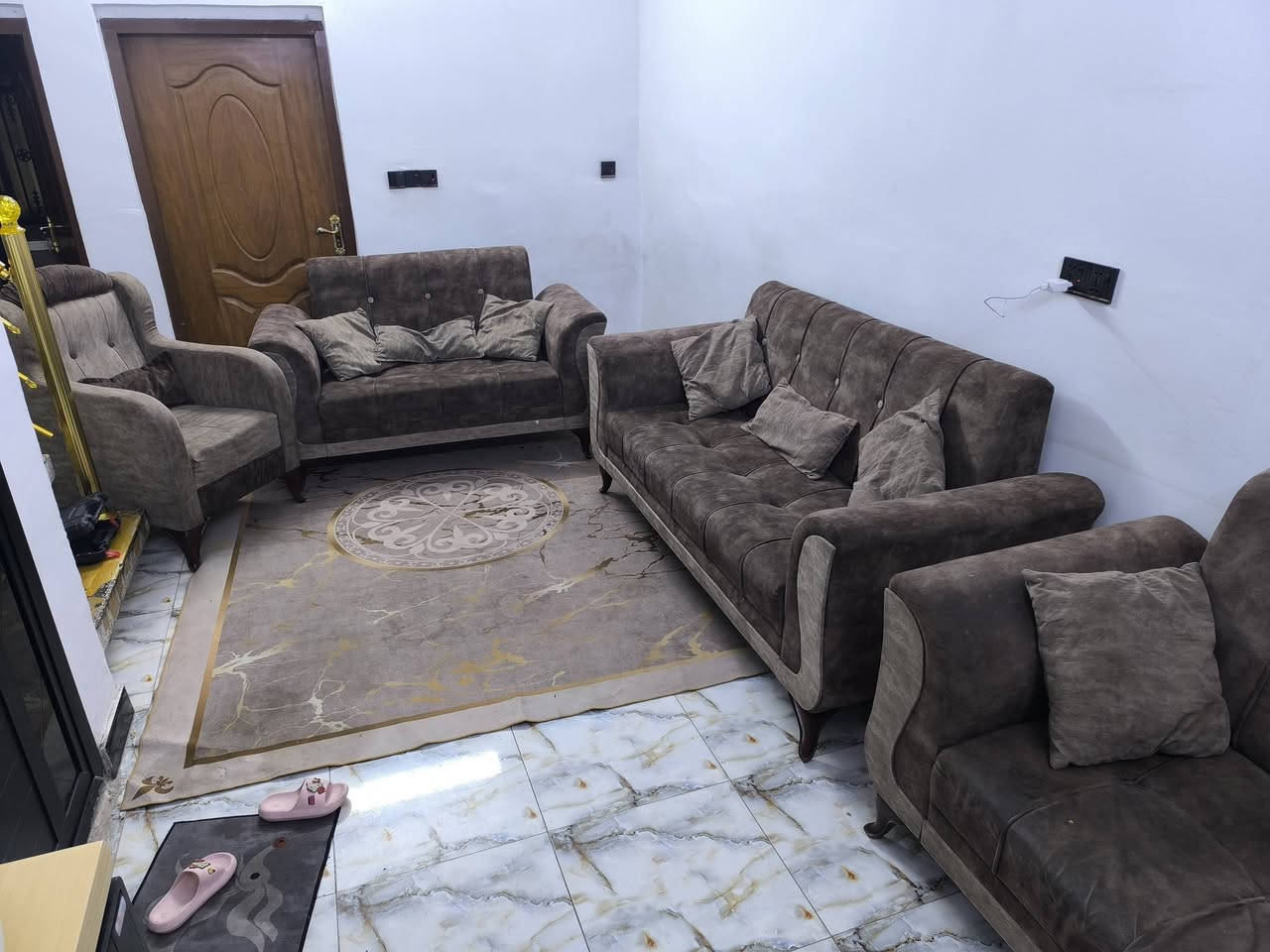 10مقاعد السعر300العنوان ابودشير نضيف كلش


**إذا كنت صاحب هذا الإعلان وتريد حذفه لأي سبب، رجاءا أرسل رسالة إلى الدعم الفني**