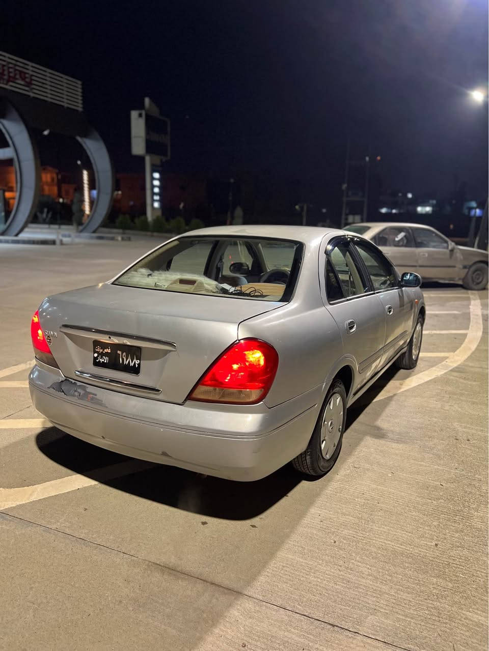 بەناوی خوای گەورە  نیسان سەنی ٢٠٠٤ تۆماتیک ناوزەرد براوە سەیارەیەکی بێ مەسرەف کامل مەسرەفم کردوە  مەکینەم ٢هەفتەیە بۆ گۆریوە  ٤تایەی تازە تاقم بانسی گۆراوە پێشی هەموو توند کراوەتەوە هەردوگرایمشەفتیم گۆریوە پاتری تازە  هایدرۆلیکی گێری تازە گۆراوە ساردیو گەرمی بەشەرت سەخفی وەک شوشەیە   دەنیا دەحامی دواوەی ئەو پەلە بۆیاخەی لێبۆتەوە  سەیارەکە هی مالانە هی بن دەستی خۆمە کامل مەسرەفم کردوە بەدوای مەسرافا مەگەرێ  نرخیشی 45گەکاو محامەلەیە مەلێ بە 40هەیە هەموی ئەبێ مەسرەفی لێبکەی ئەوە هیچ مەسرەفی نیە ناونیشان رانیە *********** 
ئەدمین❤️ رانية, السليمانية
