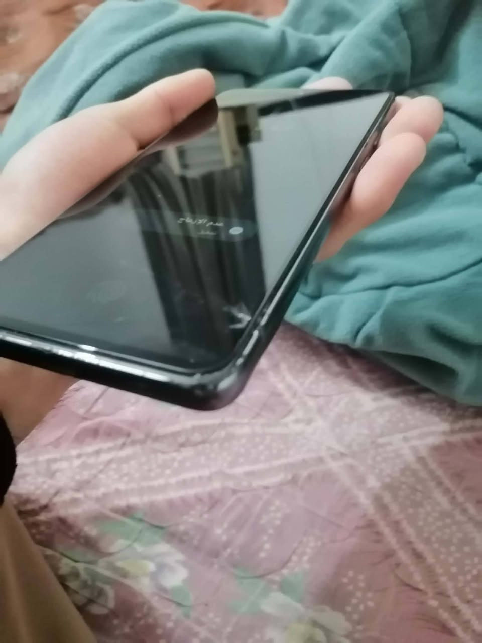 السلام عليكم سامسونج a73 5g ذاكره 128 بطاريه 500 شاشه 120هيرتز معالج 778 كامره 108م الجهاز ممفتوح لوك بصمه وجه شغاله اصبع شغاله فقط بي ضربه من جوه مراوس ب 11 عادي رقمي ***********
