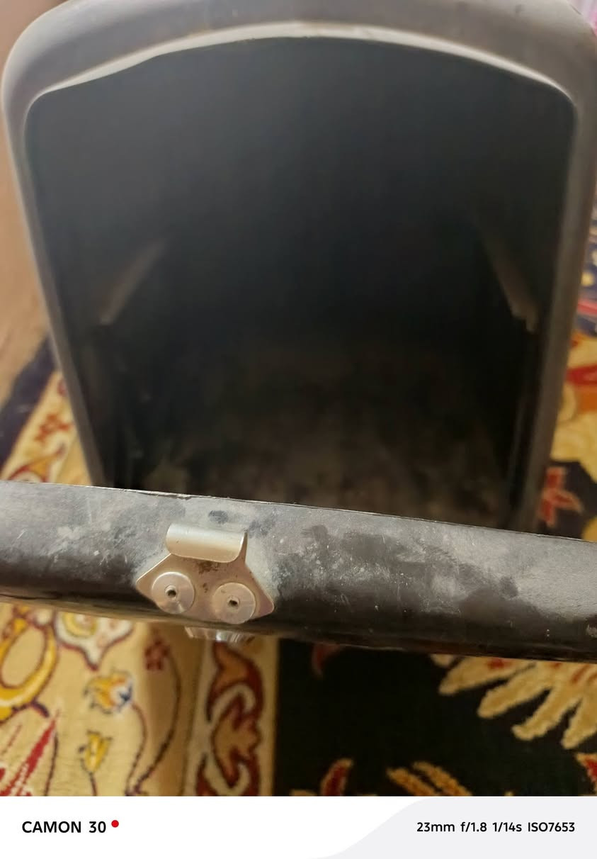 سلام عليكم صندوك دليفري الحجم الجبير سعره 30 مكاني الدسيم
رقمي ***********
