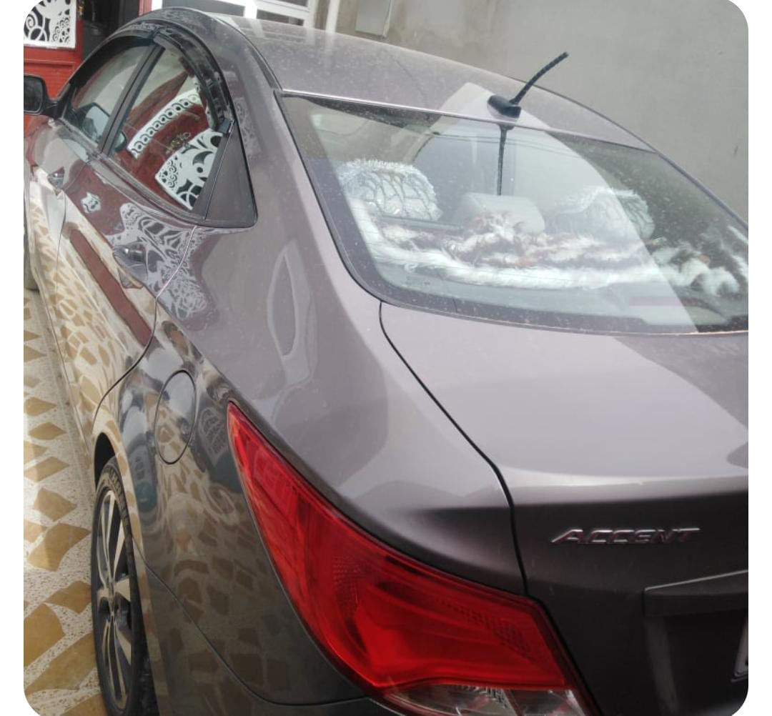 للبيع سيارة اكسنت وارد أمريكي موديل ٢٠١٧
گير توماتيك جامات كهرب شاشة كاميرا خلفيه نظام اقتصادي تدفئة و تبريد فول طخم تايرات جديد گير شرط و محرك ما مفتوح 
للاستفسار الاتصال على الرقم 
***********
