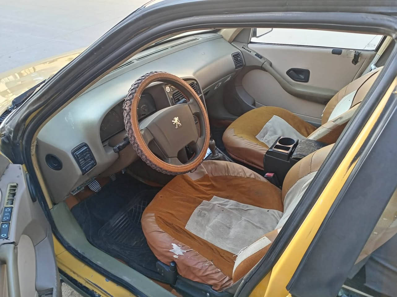 سەیارە بیجۆ
.سياره بيجو تراو س فقط وي سيار خصوص موديل 2010 بطاقه بنزين بشرط تحويل ***********
405 
مۆدێل 2010 
سەنەوی مەشروع وەتەنی تا 2027
بیتاقەی بەنزین هەیە  
فەقەت گۆڕینەوە. بە سەیارەی خصوصي
