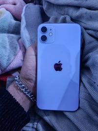 ايفون ١١ • بطارية١٠٠ • مدينه صدر