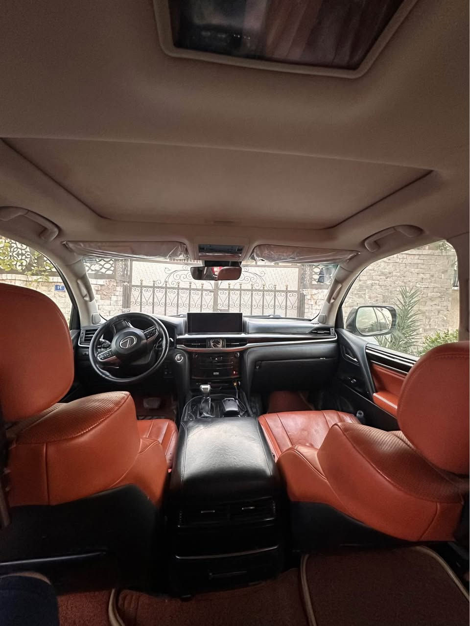 لكزاز للبيع 

سعر 58ألف فقط 
سلام عليكم لكزاز  للبيع و جوه السوك موديل 2017 بريم فول مواصفات  داخل مشمشي 
ماشيه 130 ألف 
جكات ✅
فتحةسقف ✅
شاشات خلفيه ✅
كامرات 360 ✅
نقاط عمياء ✅
كراسي اماميه خلفيه تبريد و تدفئة ✅
سياره فول مواصفات 
سياره صار ببهة طخة بالجاملغ الامامي و شويه من الباب جهة اليسار صبغ باب و جاملغ بدون ايرباك بدون شاصي عدا ذني سياره مكفوله من صبغ و مكفوله كير محرك  

تواصل *********** بغداد, العراق
