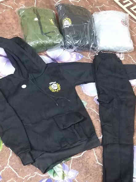 تراك جديد ولادي وبناتي وشبابي 
حي الجمعيه قرب المستوصف 
ستريجات جديده
***********
