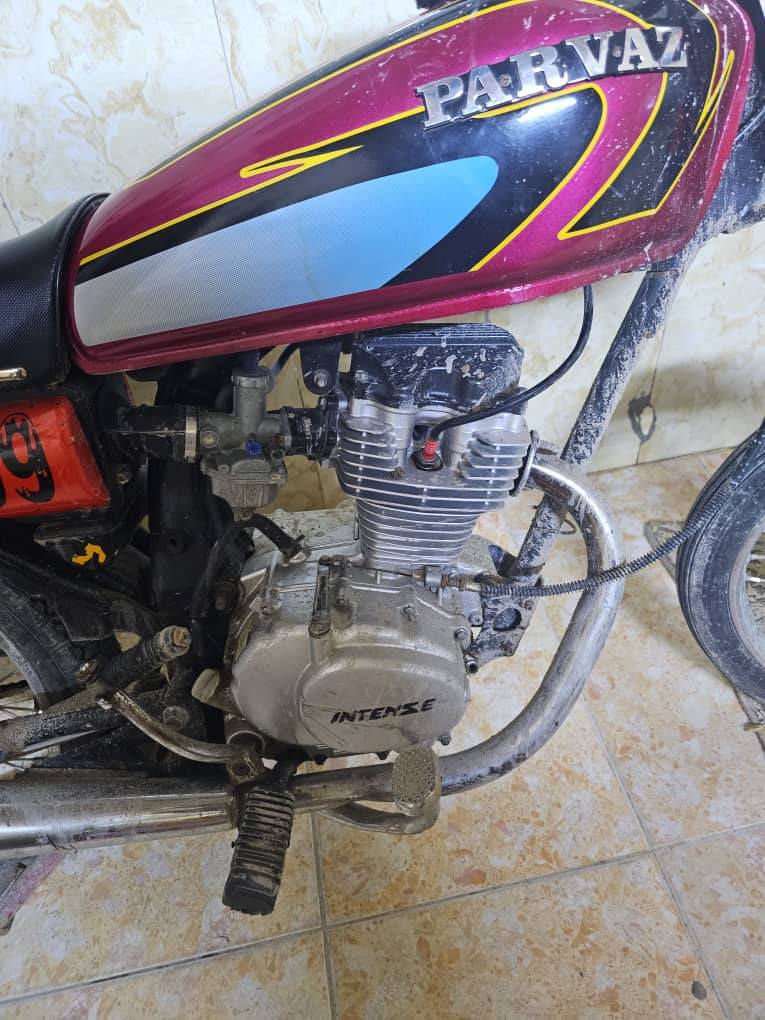 مكلف بنشر  دراجة ادوات تعمير كلة جديد مكفولة عشائريا رقم راعيهة باقي تفاصيل 
***********  وتساب  السعر 500
