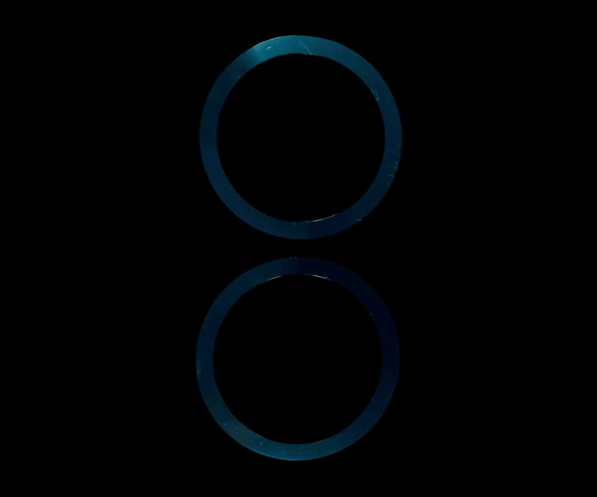ستاند سيارة مغناطيسي (ماك سيف) 
الاستخدامات:

يستخدم لتسهيل عملية الشحن في كل الاوقات, لتثبيت الموبايل على السيارة بطريقة محكمة

المميزات:

تصميم دائري أنيق مانع للاهتزاز والانزلاق

سطح الستاند من المغناطيس للتثبيت

مصنوع من البلاستيك والسليكون

سرعة في عملية شحن الموبايل

الملحقات: حلقة ماك سيف

﻿﻿﻿ضمان لمدة سنة من تاريخ الشراء

أبعاد المنتج: القطر 6 سم

طول سلك الشحن: 40 سم
السعر بلخاص 
رقم التواصل ***********
