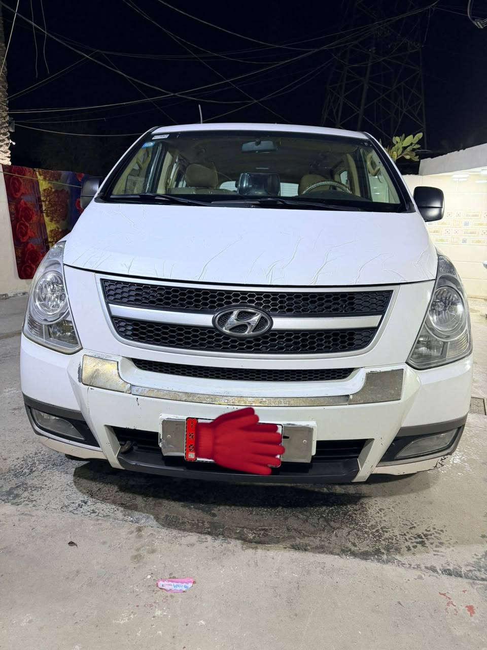 ستاركس موديل 2013 مفتوح 
السياره خير من الله مانقصه أي شي 
ماشيه 200
الاتصال على صاحب السياره 
مكانه بغداد الغزاليه 
***********
