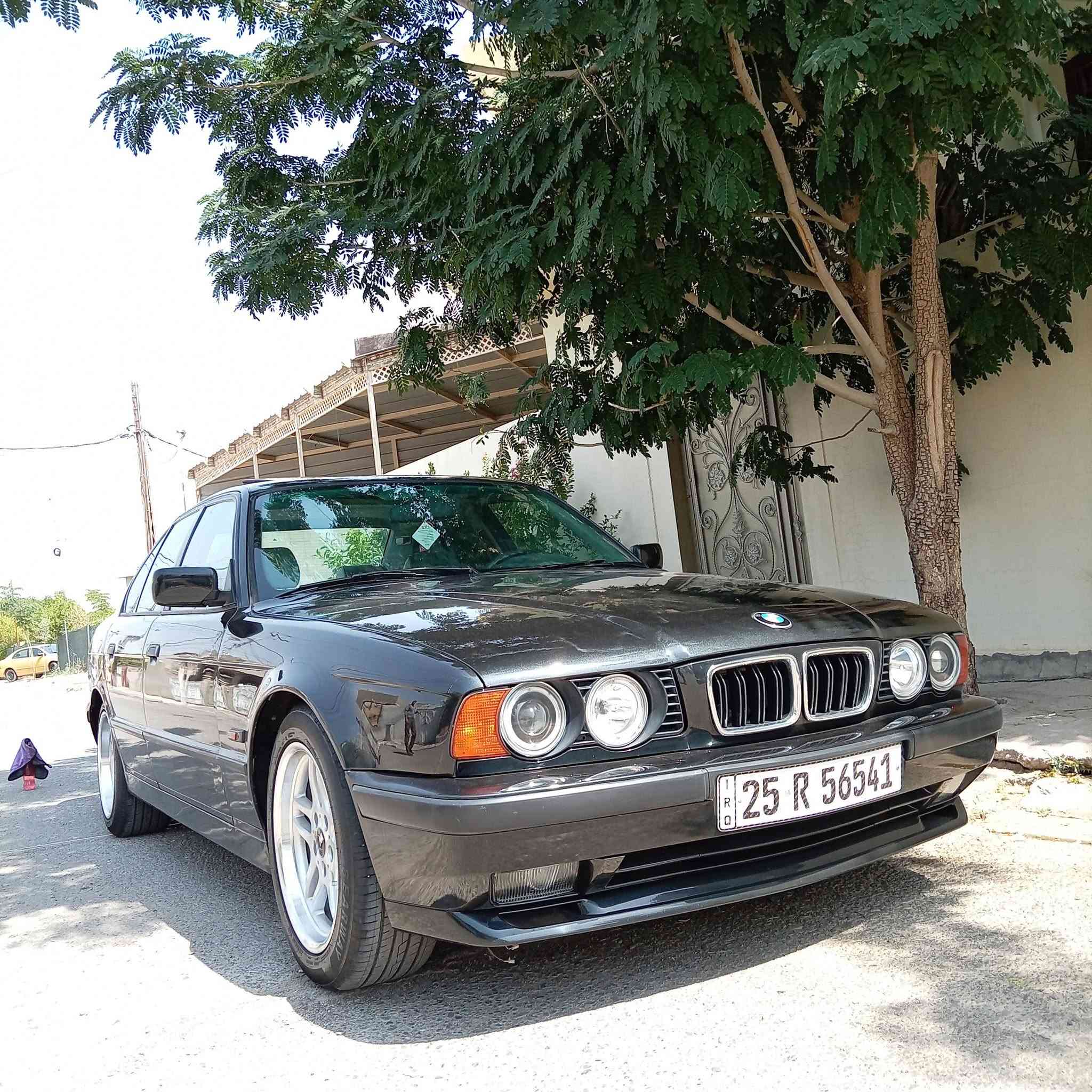 سلام عليكم بي أم موديل 93  كير محرك شرط أكسل شرط  وارد يبان محرك جيطل تايرات  جديدة سنويه الغاية 2029 دفتر بانزين  دبل يرباك مصبوغة جماليه🙂***********
