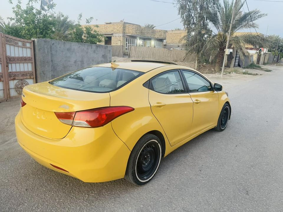 السلام عليكم النترا 11 فول مواصفات رقم بغداد بسمي مكينه 1800 كير مكينه تبريد تدفئة كله جاهز حادثه جاملغ امامي وبيها طخه بجاملغ الخلفي ليبل واحد سعر 88 مكاني بابل 
***********
