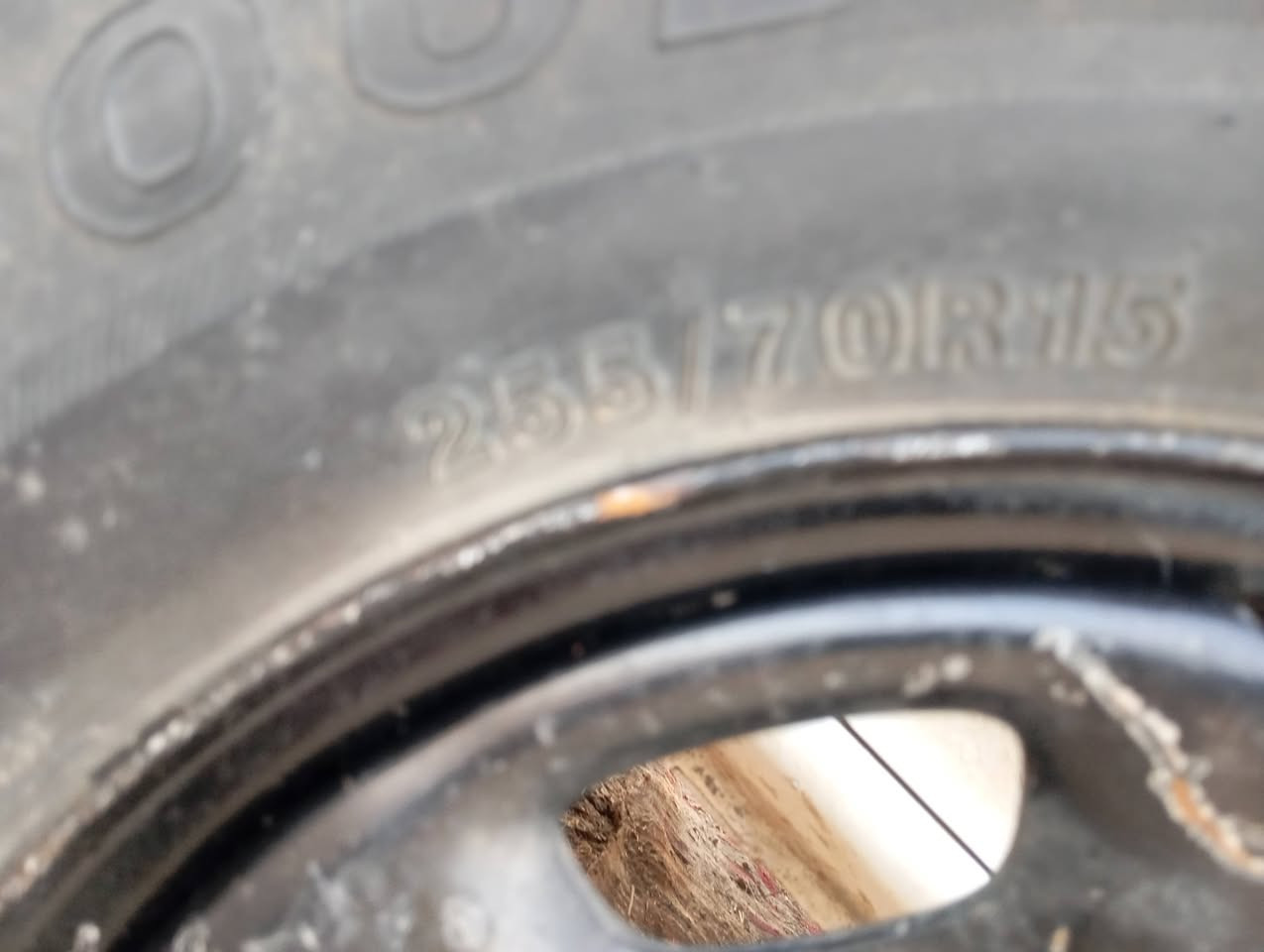 للبيع تخم تاير ١٥على٢٥٥على٧٠ويل كب اصلي مال فور ويل يرهم للصيني اخو الجديد السعر٢٠٠ وبيه مجال بابل الشوملي ***********
