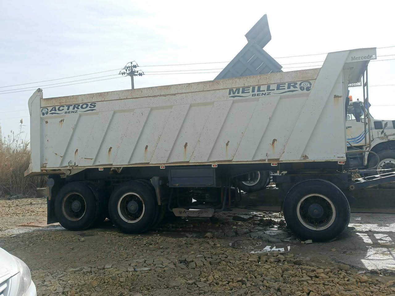 للبيع مربوطه ٣لوحات 
بسمي سنويه ل{ 28}
***********
***********
