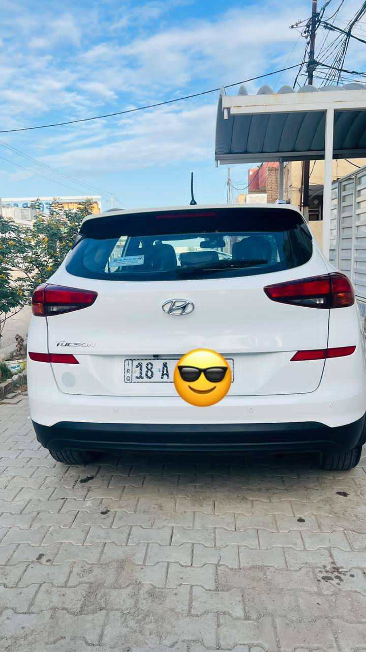 توكسان خليجي موديل 2020 
كوري اصل 
لون ابيض 
فول مواصفات عدا البنوراما
لد نهاري 
بصمة 
تشغيل عن بعد 
اشاير بالمري والمري شفط 
حساسات خلفيه 
كاميرا اماميه اصل وخلفيه 
كشنات جلد بيجي 
تحكم ستيرن 
تبريد قطعتين 
٣ مودات سياقة 
ماشيه ٦٢  الف وقابله للزيادة
رقم بابل الدولي الجديد
سنوية مجددة لسنة ٢٠٢٧ 
مكفولة ما عدا شبر بارد اسفل الباب خلف الصدر  وسونارها موجود
السيارة جاهزة من كلشي وانظف واحلى من الصور ..

رقم صاحب سيارة ***********
