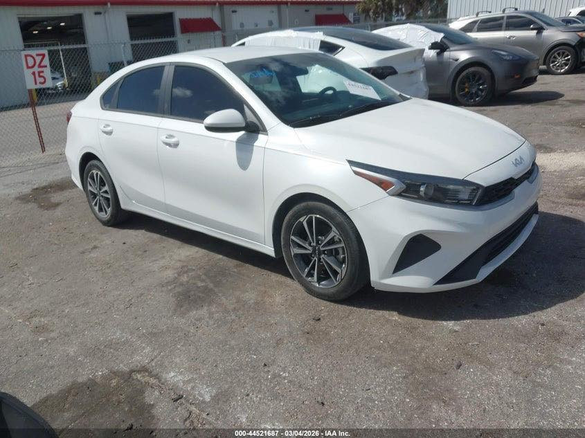 🔴 اعلان مزاد  🔴
~~~~~~~~~
🚘نوع السيارة :  فورتي 2024

🔍الفئة: LXS

❌الحادث او الضرر : كما موضح بالصور  

🚀حجم المحرك :   2.0L

⚙️السلندر: 4

🛞 نظام دفع المركبة:  ثنائي

💰#السعر : حسب المزايدة  

🗒تاريخ مزاد السيارة :# 30/3/2026

لحضور المزاد الرابعة عصرا لدى مكتبنا ‼️ 
*********************************************
*********************************************
☑️عنوان النجف الاشرف / المناذره /بدايه شارع الحيره..
☎️للاستفسار والاتصال على الارقام التالية ☎️: 
مكتب ياسر العبايجي للمزادات الامريكيه
***********
***********
_________________
🏦 مكتب ياسر العبايجي للمزادات الامريكية والكندية لتجارة جميع انواع السيارات الوارد الامريكي 🇺🇸والكندي 🇨🇦 
 اختصاص مزاد( COPART ,IAAI, MANHEIM)
