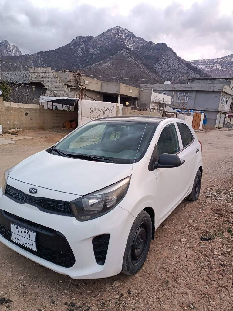 بەناوی خوا 
کیا پیکانتۆ 2019 ، بڕاوەی دووبەی لۆک لۆک ، گێڕ ئۆتۆماتیک ، کامل مەسرەف کرای ، چوار تایەی لۆک و پاتری نوێ ، مەکینە و گێڕی نەکراوەتەوە و بێ حەیب بەشەرتی 10 فیتەر  ناوی و دەری هەردووکی  لێک جوانترە ، سەقفیشی بۆیاغی نیە ، هەیکەلی زۆر جوانە نوقتەی پێوەنیە ، دینار مەسرەفی تێدانیە ، نرخی 47 و معامەلە . بۆ پەیوەندی                      *********** 
*********** سوران, أربيل
