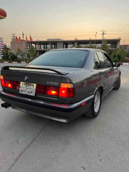 للبيع 
السلام عليكم اخواني أرجو منكم قراءة جميع الكتابة عن مواصفات السيارة 

ومن ثم الاتصال
***********
***********

بي أم BMW

سيارة حجم اصل 525 تكّ فانوس 

موديل1995

سيارة صبغ عام فقط للجمالية 

اللون نفطي

مواصفات السيارة

‏

‏سيارة حلوو

كشن كهربائي 

مرايات كهربائي

تخم تايرات ويل خلايا

تبريد ثلج ❄️

سيارةًمقفولة من حادث من ضربه 

صدر خلفية امامي كلشي حدادية جديد 

سيارة ما بيه برغي نقص كلشي على البلاد واضح 

موجود صورة وفيديو كامل للسيارة 

شرط التحويل ثاني يوم 

 

***********
*********** بغداد
