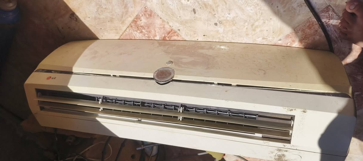 سبلت حجم طنين للبيع شغال ونضيف وبلادي نوع LGب٣٠٠وبي مجال قليل


**إذا كنت صاحب هذا الإعلان وتريد حذفه لأي سبب، رجاءا أرسل رسالة إلى الدعم الفني**