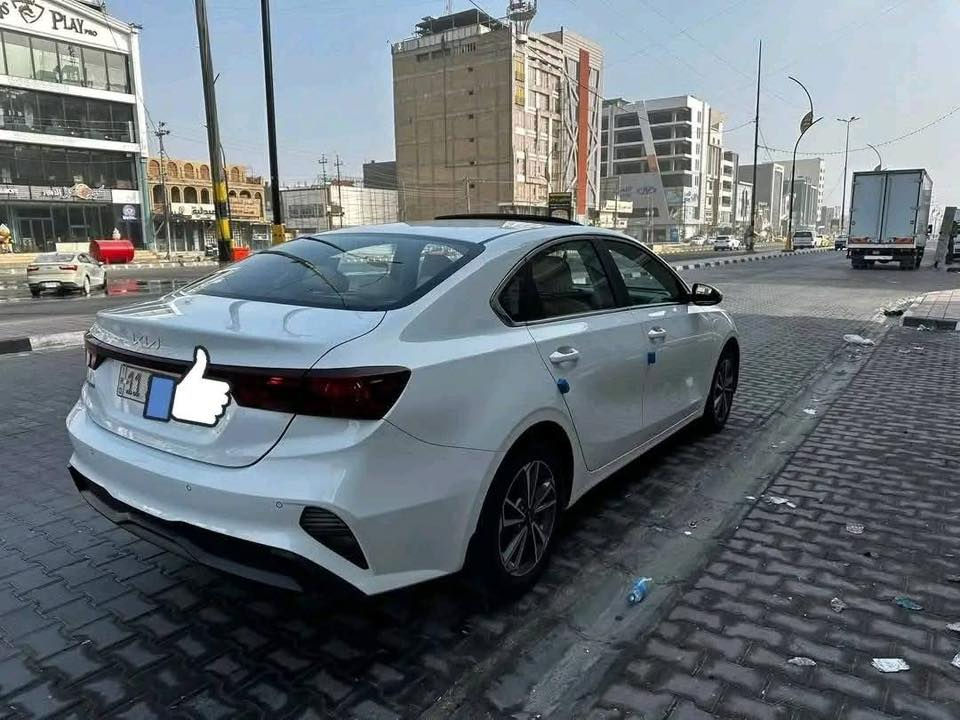 السلام عليكم سيراتو  2024خليجي دولية مكينة 2000 فول كفالة ماشية 34 الف رايدها 184 وبيها مجال للشراي للاستفسار  

0781 806 0177

0781 015 8279
