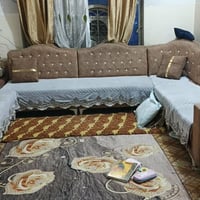 ديوان ١٠ مقعد لون بيجي للبيع السعر ٣٠٠ بيها مجال الاتصال على الرقم ٠٧٨...