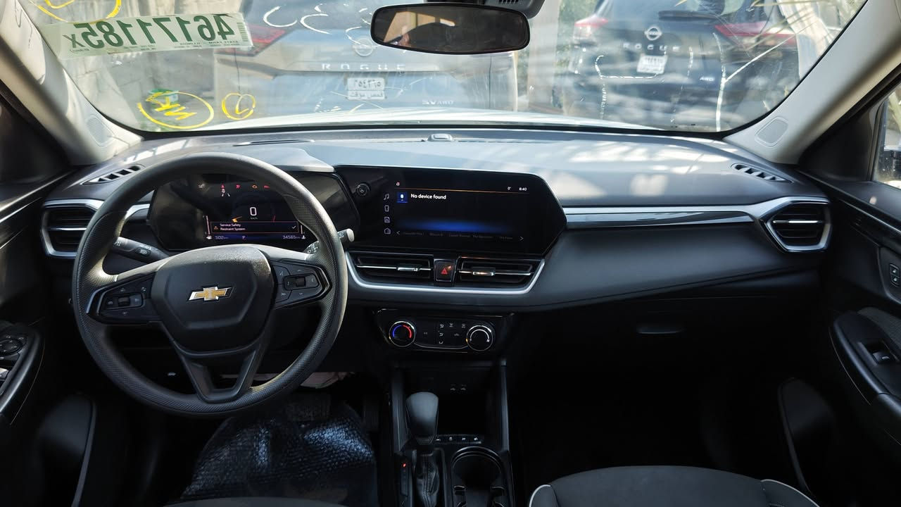 تريل بليزر موديل 24 مواصفات LT العداد 21 حادث خفيف مقدمة بنيد فقط والباقي مكفول كفالة عامة صور الحادث 👇 مرفقة 
مرقم بأسمي 
السعر 154
مكان السيارة كربلاء 
مزيد من التفاصيل الاتصال على الرقم 
***********
