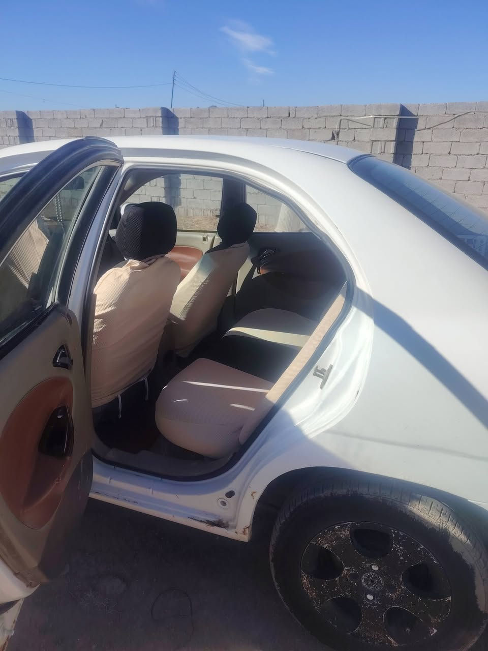 سلام عليكم نوبرة للبيع موديل ٩٩ رغم انبار كير ومحرك بي تنقيص قليل متواجد عل فيس *********** بي واتساب السعر ٢٨ وبيهة مجال
