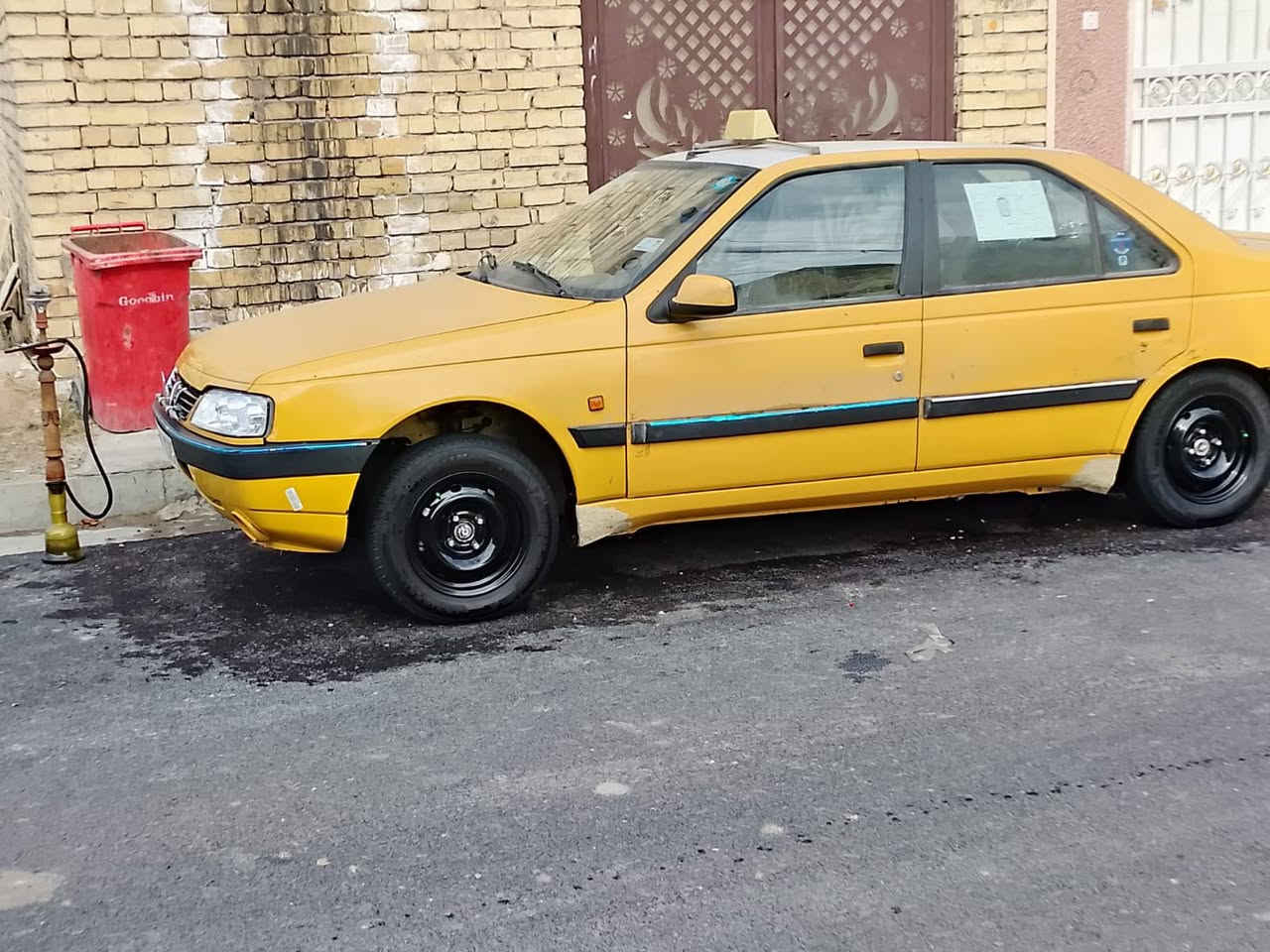 بيجو لميس 15 بيهة جاملغ وبنيد للبيع تخم تاير جديد سياره جاهزه نقصهة بس غاز تبريد بسمي سنويه 29 عارضهة 36مكاني شعب ثعالبه ***********
