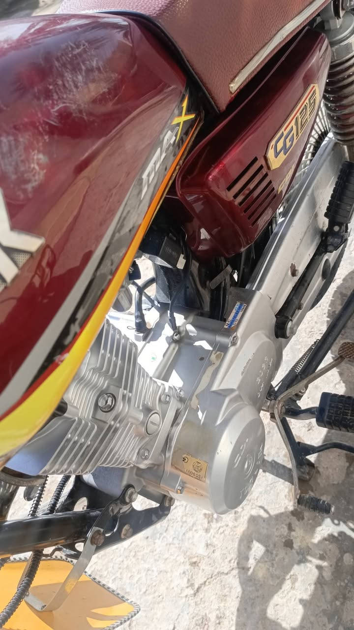 السلام عليكم دراجه تايكر للبيع موديل 2023 مكفول كفاله عامه مكينه برغي واحد مامفتوح  اناره كلها شغاله اوراق سكنر المكان كربلاء طويريج قرب قطعت بنات الحسن ع السعر خاص ***********///***********
