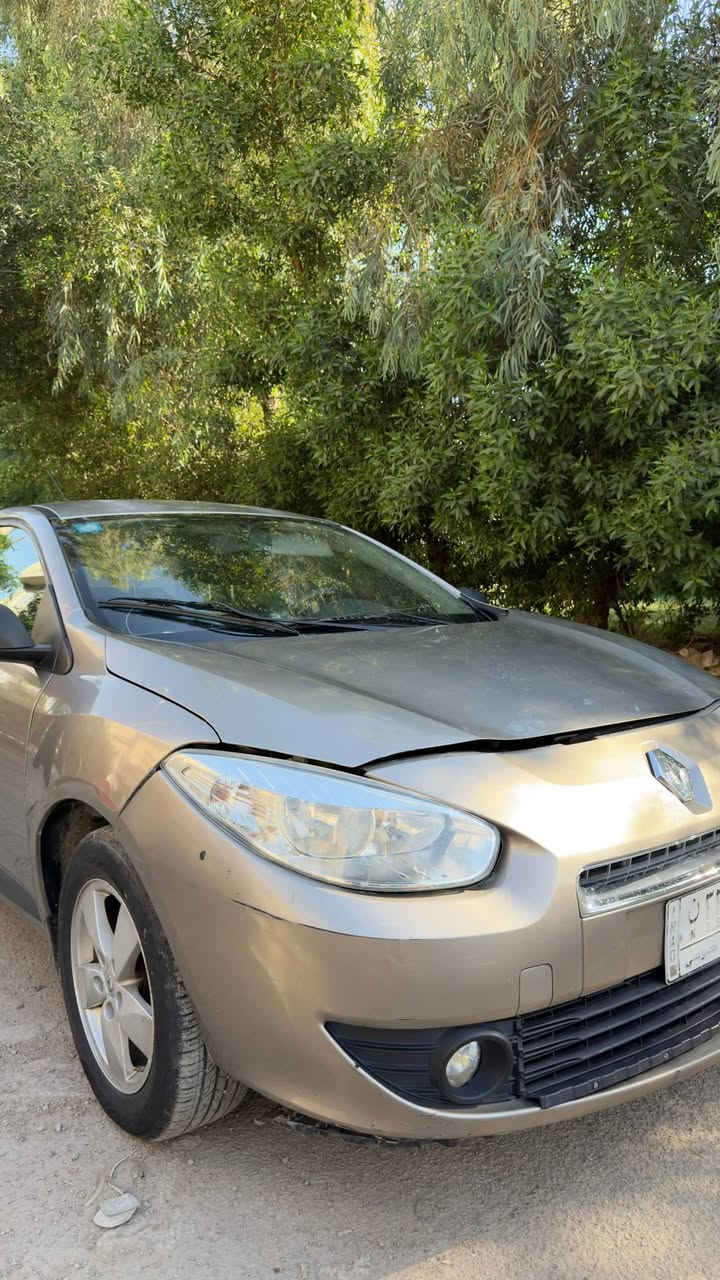 للبيع رينو فلاونس موديل 12 كير ومكينه بلاد مكينه قبق اصفر لا تنقيص ولا تبخير تبريد محور كورلا..لون ذهبي بغداد الماني ..استخدام شخصي صارله ثلاث سنين عندي ..ضايفله بعض الامور 
1- عزل حراري للقماره كامل طبقتين 
2-فرش ارضيه جلد للعزل الصوتي تعزيز 
3-منظومة تبريد كامله جديده مع مروحه ستاركس
4 .. ولف حماوه 82 
5.. الظفيره معالجه عزل تام بالكامل ..يعني تنسى خربطة الكهربائيات والحساسات 
6..حساسات وحجر بيئه بلادي كامل ..
7..صدر امامي كامل جديد مع اذا محرك ودچه جديد كلف 425 
8..رادييتر ماء جديد بوري عريض قبل كم شهر شديته مع دبه جديده 
9 ..الشاشه لا يوجد فيها اي اعطال ..
10.. مجاول وبلكات وفيت بم جديد
..هاي زيناته وايجابيته اللي على ايدي مسويه كجناي
اما نقوصاته 
1..بيه كسر ونقص بلدعاميه الاماميه موضح بالتصوير
2..بيه حادث بالصندوك مصلح بدون صبغ 
3..بيه طخات وجراد بالصبغ ..وما بيه حادث لا بجم ولا باب ولا تبديل 

4.. مشط ستيرن بي بوش 

السعر 50 وبيه مجال والسوگ كلشي بي ..للاتصال ***********
