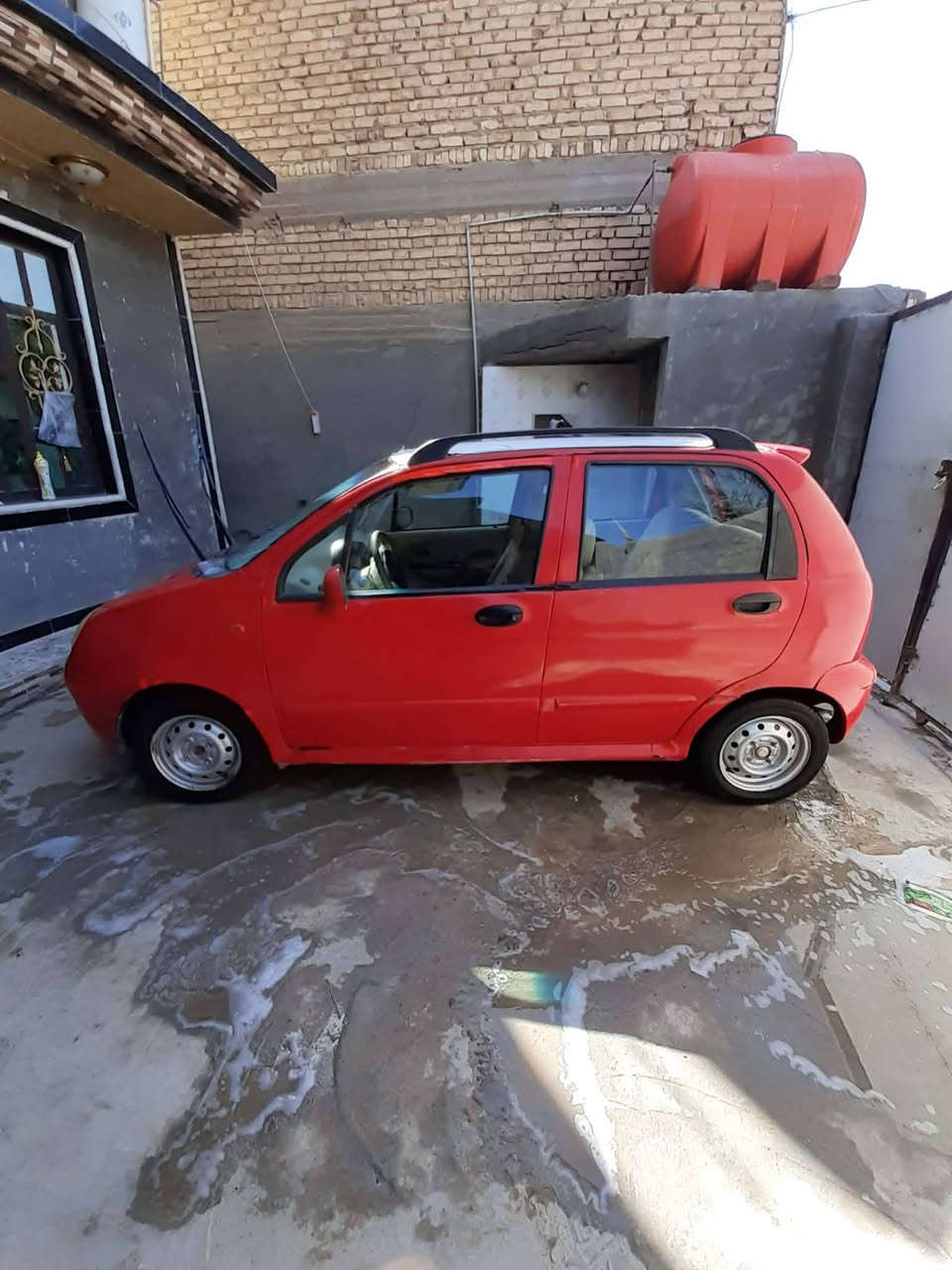 كيو كيو 2012
السياره مكينه مكفوله  كير اوتماتيك  كهربائيات شغاله تبريد شغال سياره مال بيت ونضيفه داخله حلو  رقم قادسيه راعيه بل قادسيه بيه نقوصات  بسيطه سعره 23 وبيه مجال  مكاني حله مركز  الرقم ***********
