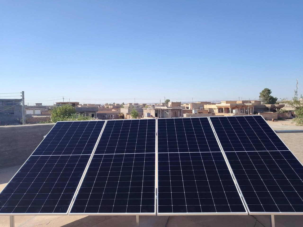 🔋⚡ تم بحمد الله إنجاز وتنصيب منظومة طاقة شمسية ⚡🔋
📍 صلاح الدين – بيجي – الصينيه 
⚡ مواصفات المنظومة:
☀️ 10 أمبير نهاري
🌙 10 أمبير ليلي
✅ مكونات المنظومة:
1️⃣ ألواح لونجي Hi-MO X10 بقدرة 650 واط
ضمان 15 سنة 
2️⃣ بطارية ليثيوم Felicity 🔹 سعة 10 كيلوواط/ساعة 🔹 ضمان 5 سنوات ✅
3️⃣ إنفيرتر Felicity 6k 🔹 أداء عالي وكفاءة ممتازة
 ضمان سنتين ✅
💰 لماذا تختارنا؟
✔️ أسعار مناسبة وتنافسية جداً
✔️ توفير قائمة المواد مع الشركات المصنعة بكل شفافية
✔️ إمكانية المقارنة والتأكد من الأسعار قبل التنفيذ
✔️ التزام بالمواعيد وجودة في العمل
✔️ خدمة متواصلة ليلاً ونهاراً ☀️🌙
🎉 شركة العراق سولار للطاقة الشمسية ⭐ الثقة • الجودة • الأمان ⭐
📞 للاستفسار والحجز:
(***********
***********)
#الطاقة_الشمسية #العراق_سولار #صلاح_الدين # #طاقة_نظيفة #الطاقة_المتجددة 🔋☀️⚡
