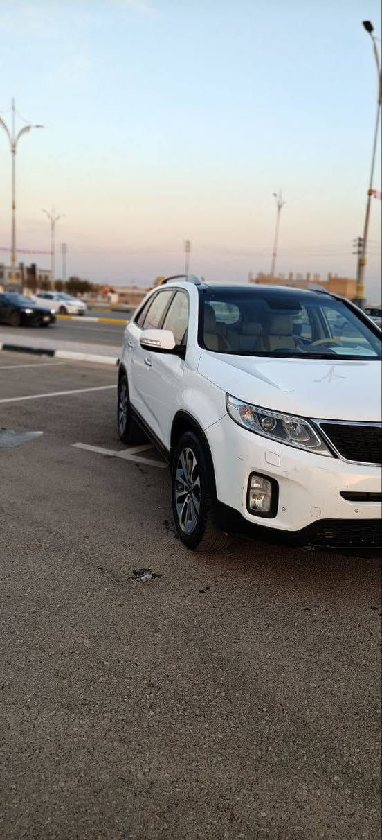 الاتصال على هذا الرقم  معرفه المزيد  عن التفاصيل السياره  والسياره بسمي  ***********
الموديل 2014
