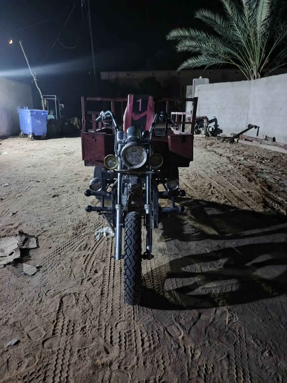 للبيع ستوتة نضيفة محرك 23 مال جمرة مكفولة شاصي ركبة مكفولة نكرة سلف كلشي ما عايزة السعر 600 مكاني غماس رقم الموبايل ***********

