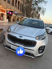كيا سبورتج للبيع موديل 2017 , فقط بنيد مبدل بيها والسونار مرفق بالمنشو...