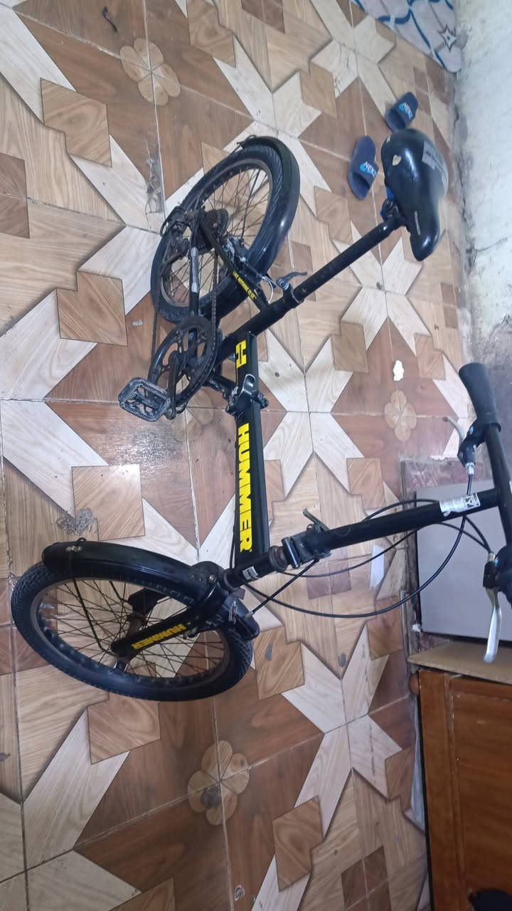 بايسكل طباكي نظيف جدا فقط تاير خالع البصره شارع المقاولين ***********
