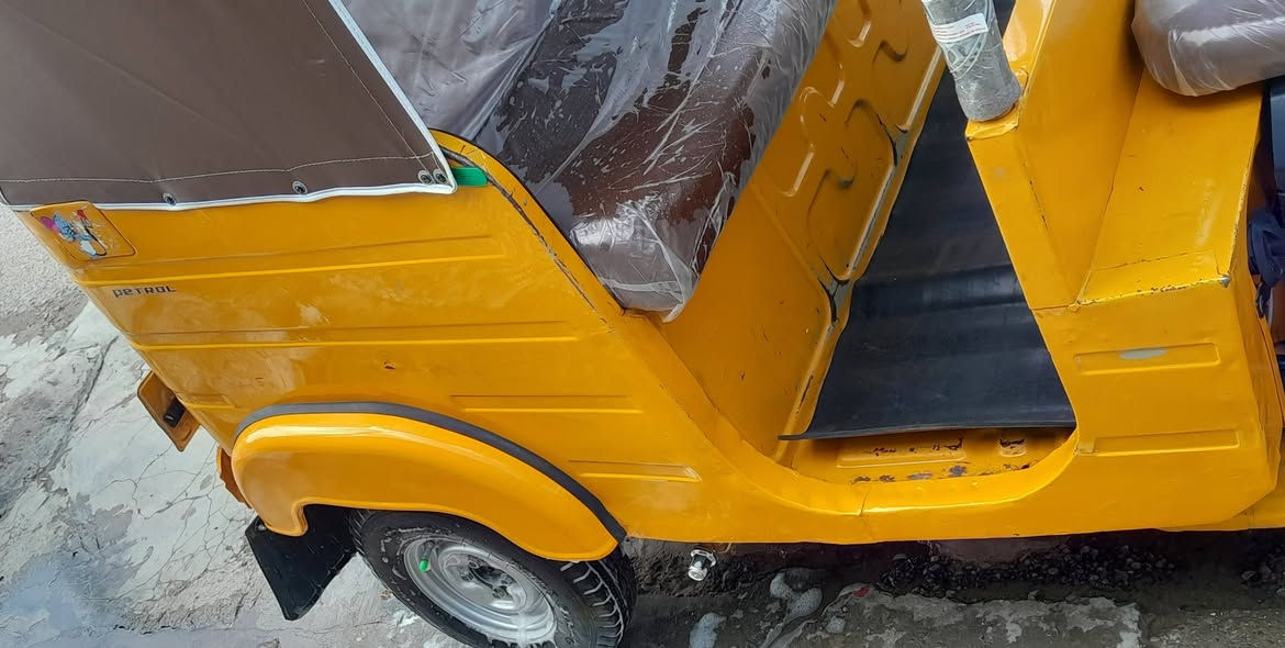 أسلام اعليكم تكتك البيع مديل ١٨ كشركفالة ألاستفسار ***********
